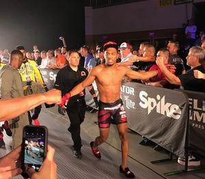 22-year-old A.J. McKee notched his ninth straight win in a unanimous decision, marking only the third time the Long Beach, California, native has had to go the distance.